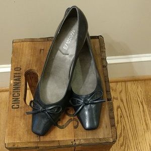 Aerosoles Navy Dress Shoe